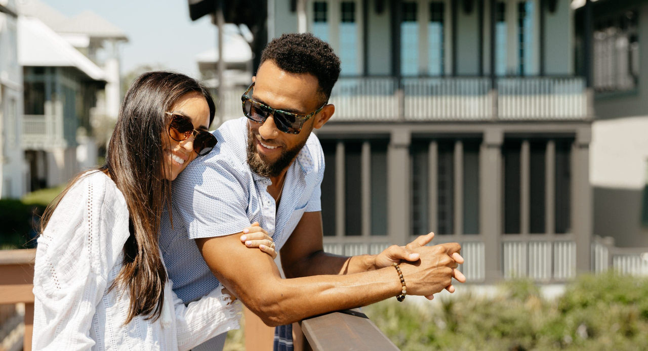 couple in rosemary beach